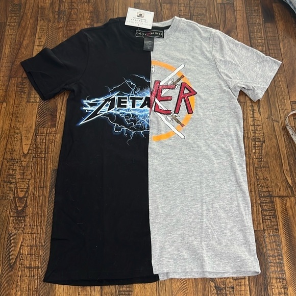 Metallica And Slayer Tee Split Graphic Medium by Polly & Esther Band Tee - Picture 2 of 5